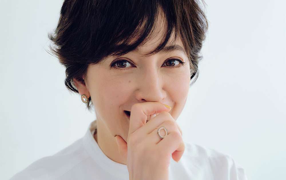 【滝川クリステル】「休日は旦那さんと一緒に料理をしたり、テニスをしたり。家族で過ごす時間が楽しくて幸せです」【動物たちと美しく暮らす】｜美容メディアVOCE（ヴォーチェ）