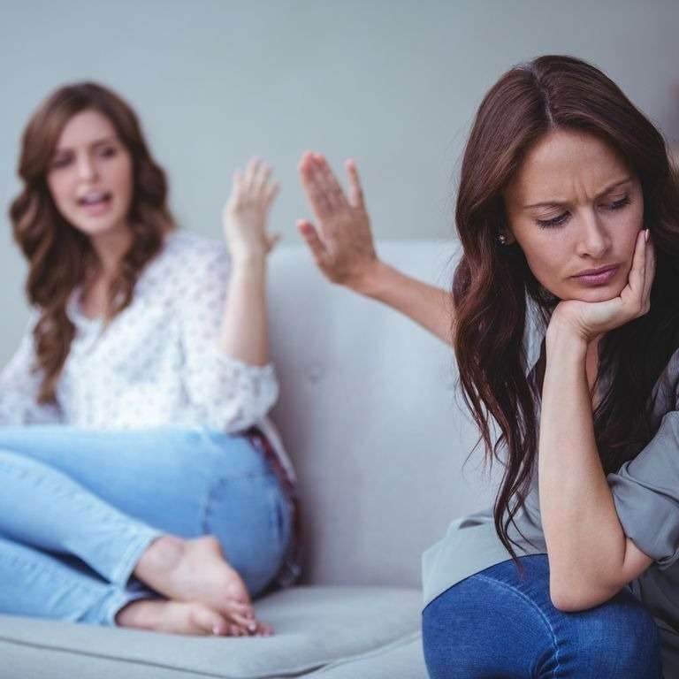 友達に傷つけられたら、その友情は終わりにするべき？専門家が回答（ウィメンズヘルス） - Yahoo!ニュース
