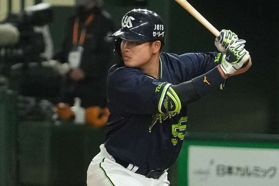 ヤクルト村神様「あんまプレッシャーかけないで」 直接対決3連戦で驚異の11打数9安打、4発、9打点
