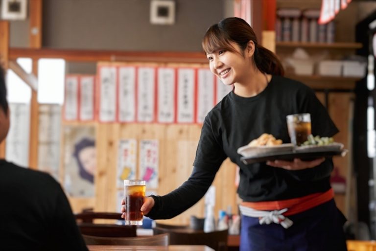 女子大生アルバイトが明かす、じつは「居酒屋で歓迎されていない」客の行動