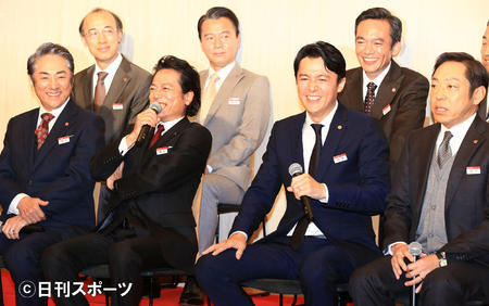 福山雅治、初共演の三上博史にびびっていたが…。