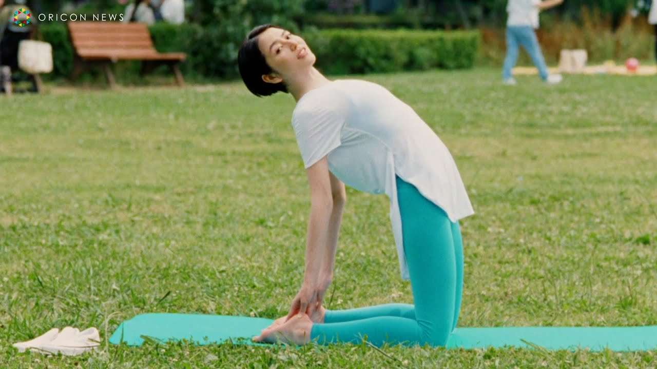 長澤まさみさん、圧巻の「ヨガウェア姿」が美しすぎた…「さすがのスタイル」「可愛すぎ」の大反響…！