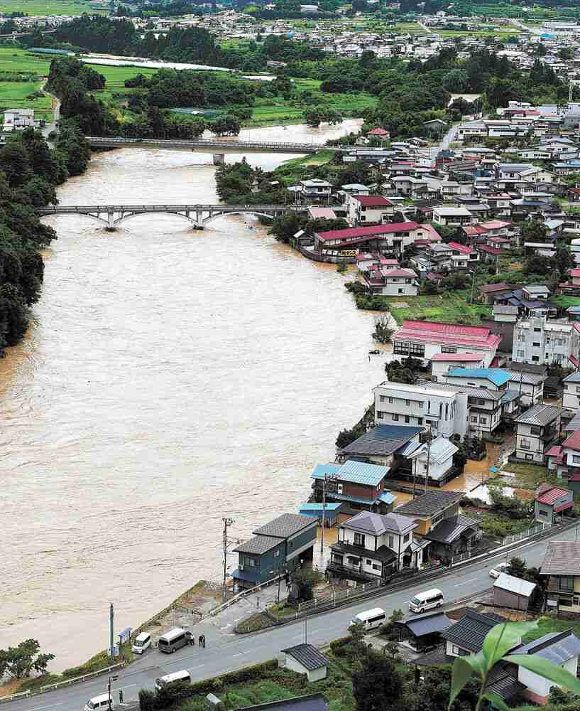 山形、福島で記録的大雨　最上川氾濫、浸水多数　鉄道橋崩落も相次ぐ　（河北新報） - Yahoo!ニュース