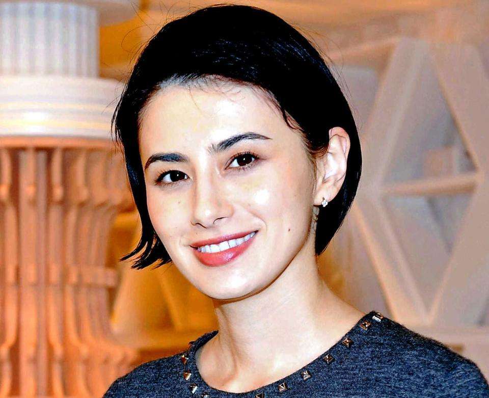 ホラン千秋の投稿写真に「破壊神？」「ホラー並みの恐怖」「怖っ笑」と爆笑反響、ツッコミ相次ぐ