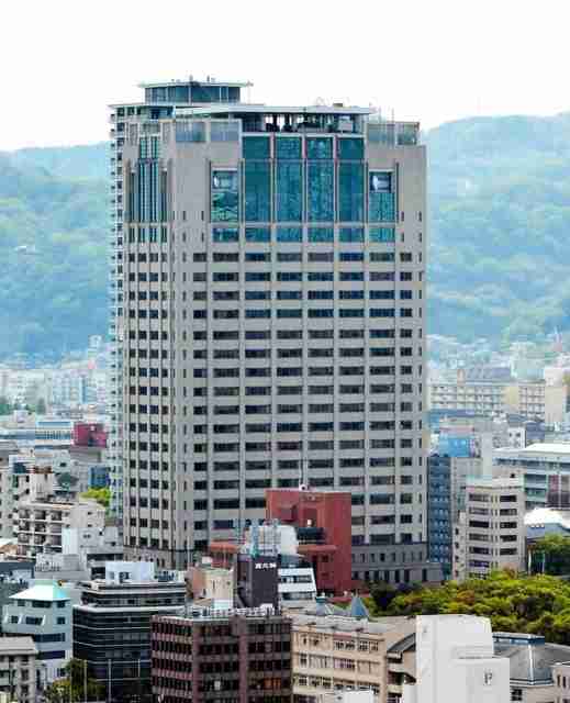 「免疫力アップ」うたい無承認の医薬品販売、容疑で会社社長逮捕　芦屋の女性に小瓶１０本１５万円で販売｜事件・事故｜神戸新聞NEXT