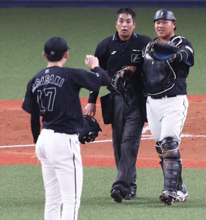 西武・中村剛也の抗議にイラっ!? “報復コール”疑惑の審判が物議「感情でジャッジしてる」