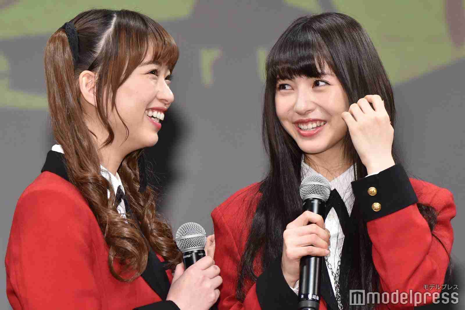 浜辺美波“ダブルピース”で誕生日報告、22歳の抱負も