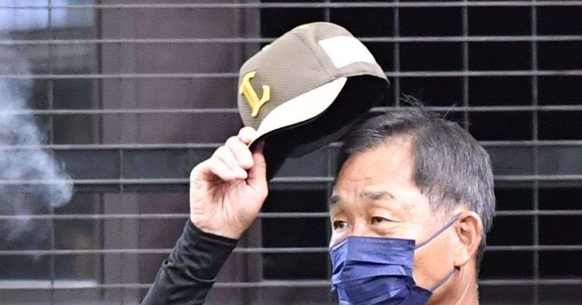 【動画】「キツネダンス」越えた劇団獅子「かわいい辻さん」本日はスモークから登場｜【西日本スポーツ】