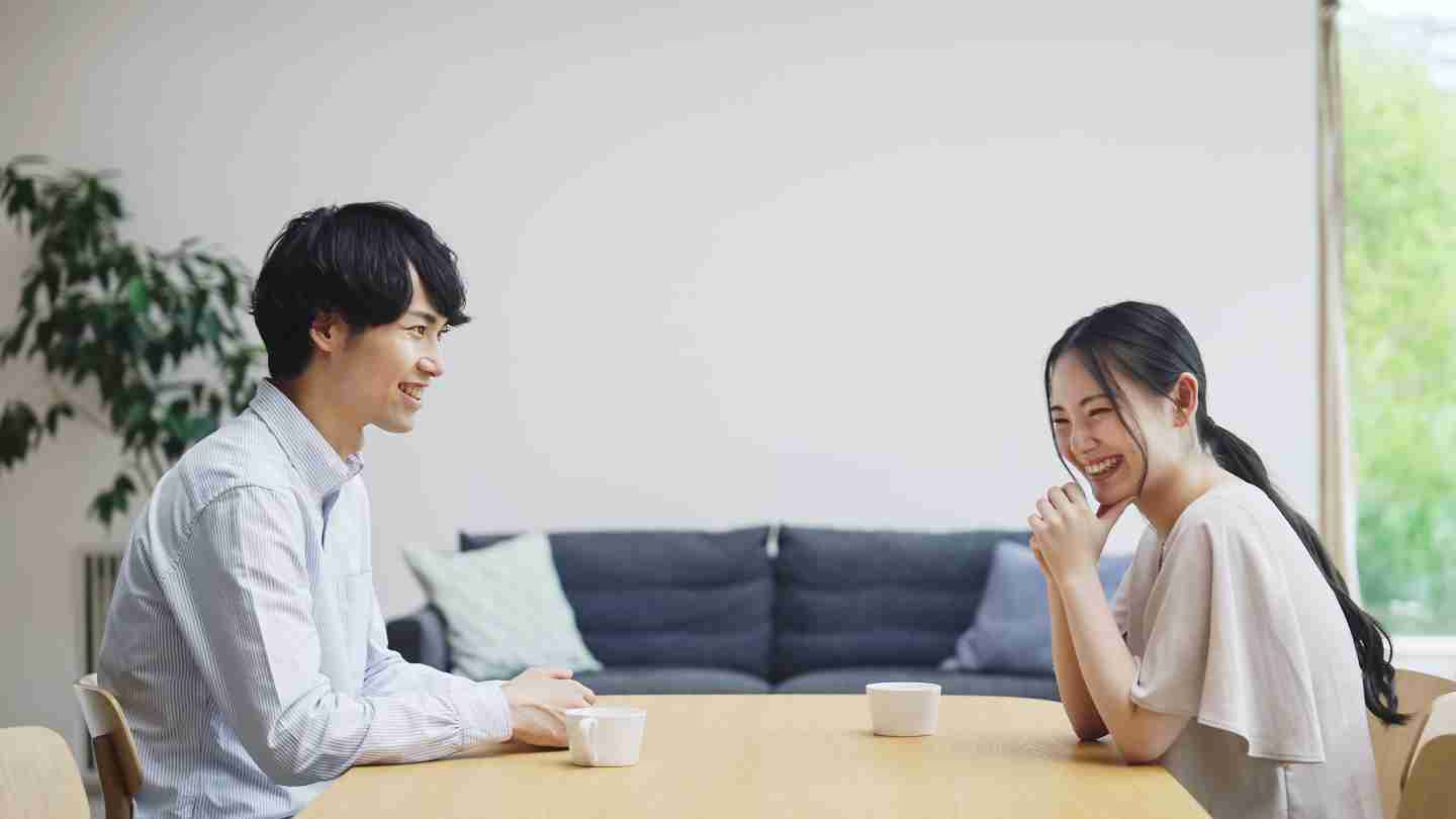 「会話がはずむ夫婦」と「はずまない夫婦」の違いは何?360人の既婚男女の回答から浮き彫りに