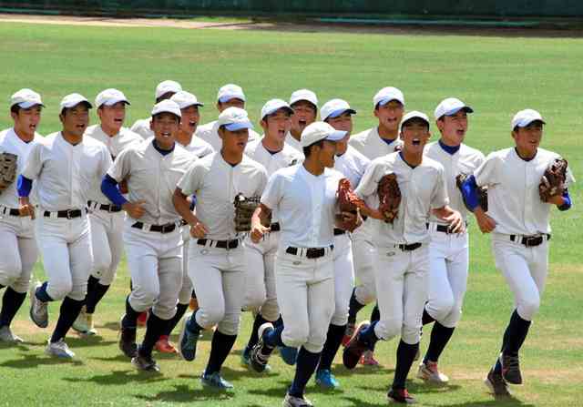初優勝狙う4校、準決勝を前に軽めの調整 甲子園大会2回目の休養日