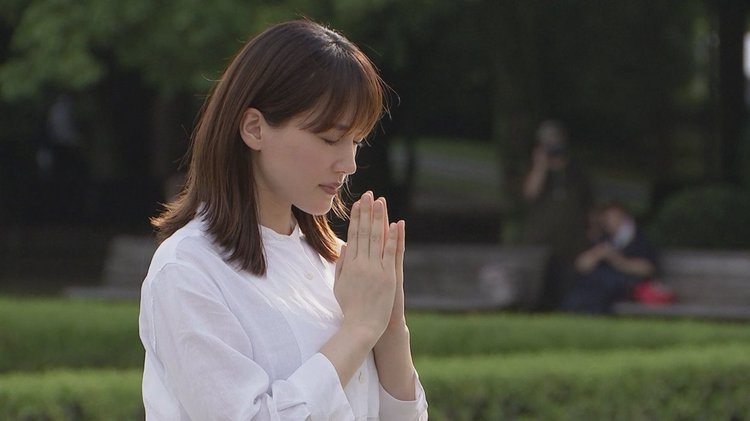 綾瀬はるか『news23』で戦争・平和を考える「想像をふくらませて学んでいきたい」