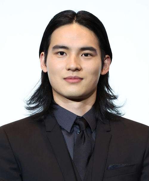 岡田健史が前倒しでスウィートパワーとの専属契約終了　今後は本名の水上恒司で俳優活動を継続