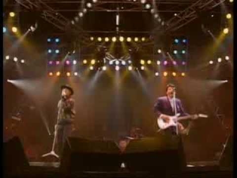 [MV] 太陽と埃の中で / CHAGE and ASKA - YouTube