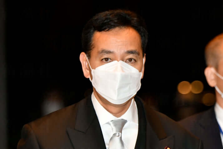 山際大臣の事務所に「最近も信者が出入り」　自宅でのバーベキューに近隣住民は「宗教じゃないかと気味が悪い」（抜粋） | デイリー新潮