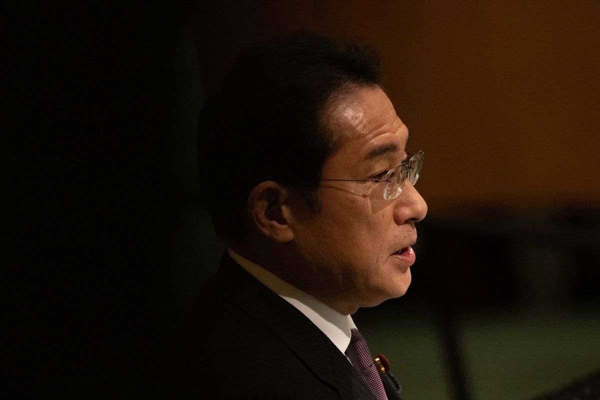 若年層は国葬に賛成、安倍政権下の経済回復や就職率改善を評価 - Bloomberg