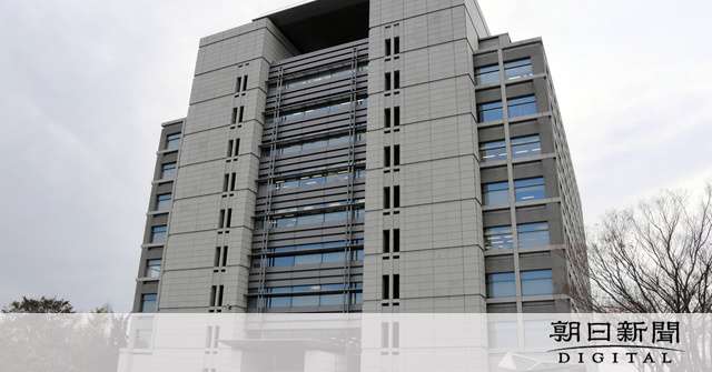 「五輪やめろ」聖火リレーに液体発射の疑い、53歳逮捕：朝日新聞デジタル