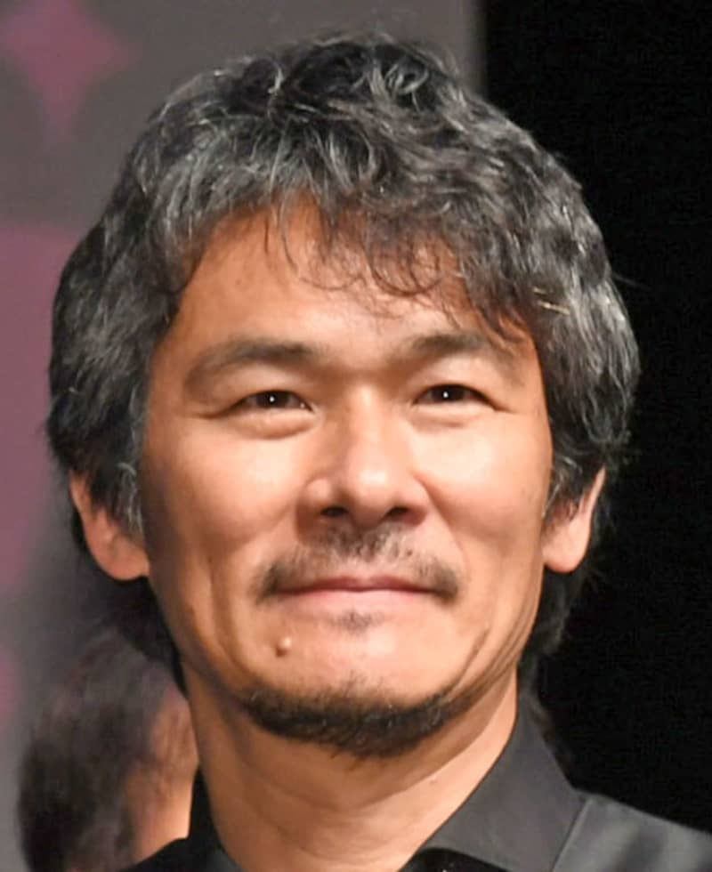 伊原剛志が屋外でのマスク着用に驚き「ほぼマスク!?!?　訳分からん!!」