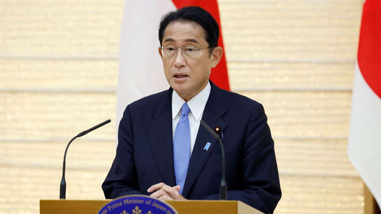 「対応に失敗」旧統一教会問題で岸田政権、支持率急低下の大ピンチ　：日経ビジネス電子版