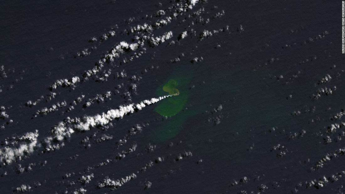 太平洋に小さな島が出現、トンガの海底火山噴火（CNN.co.jp） - Yahoo!ニュース