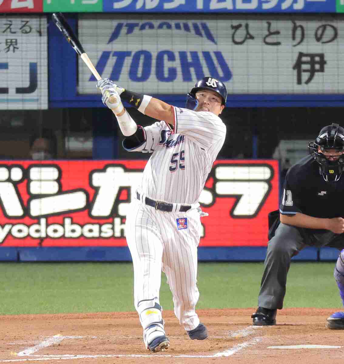 【ヤクルト】村上宗隆５０号　松井秀喜以来、日本人２０年ぶりの大台到達　２２歳７か月は史上最年少 : スポーツ報知