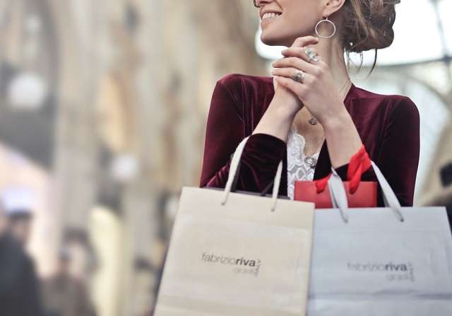 当てはまると危険!?　浪費癖がある人の心理＆直す方法5つ｜「マイナビウーマン」