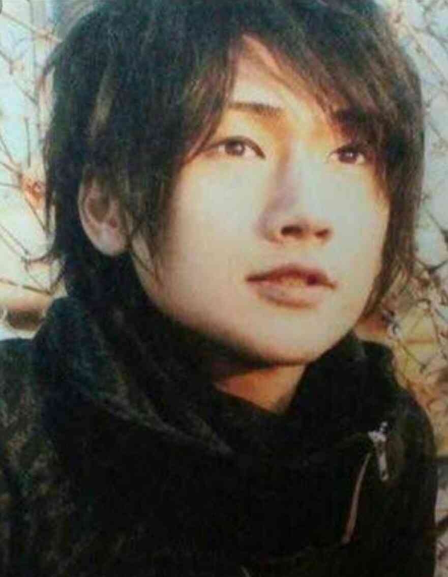 樽美酒研二“顔出し”どアップ&丸メガネ和装姿「イケメン過ぎて目が離せない」「はうっ 撃ち抜かれました」