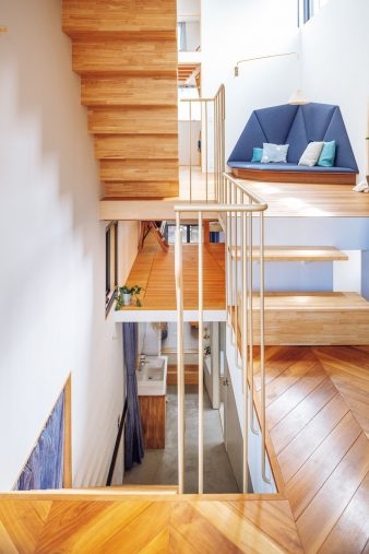 アンガールズ田中が驚いた！間口3mの細長い敷地をフル活用した住まい