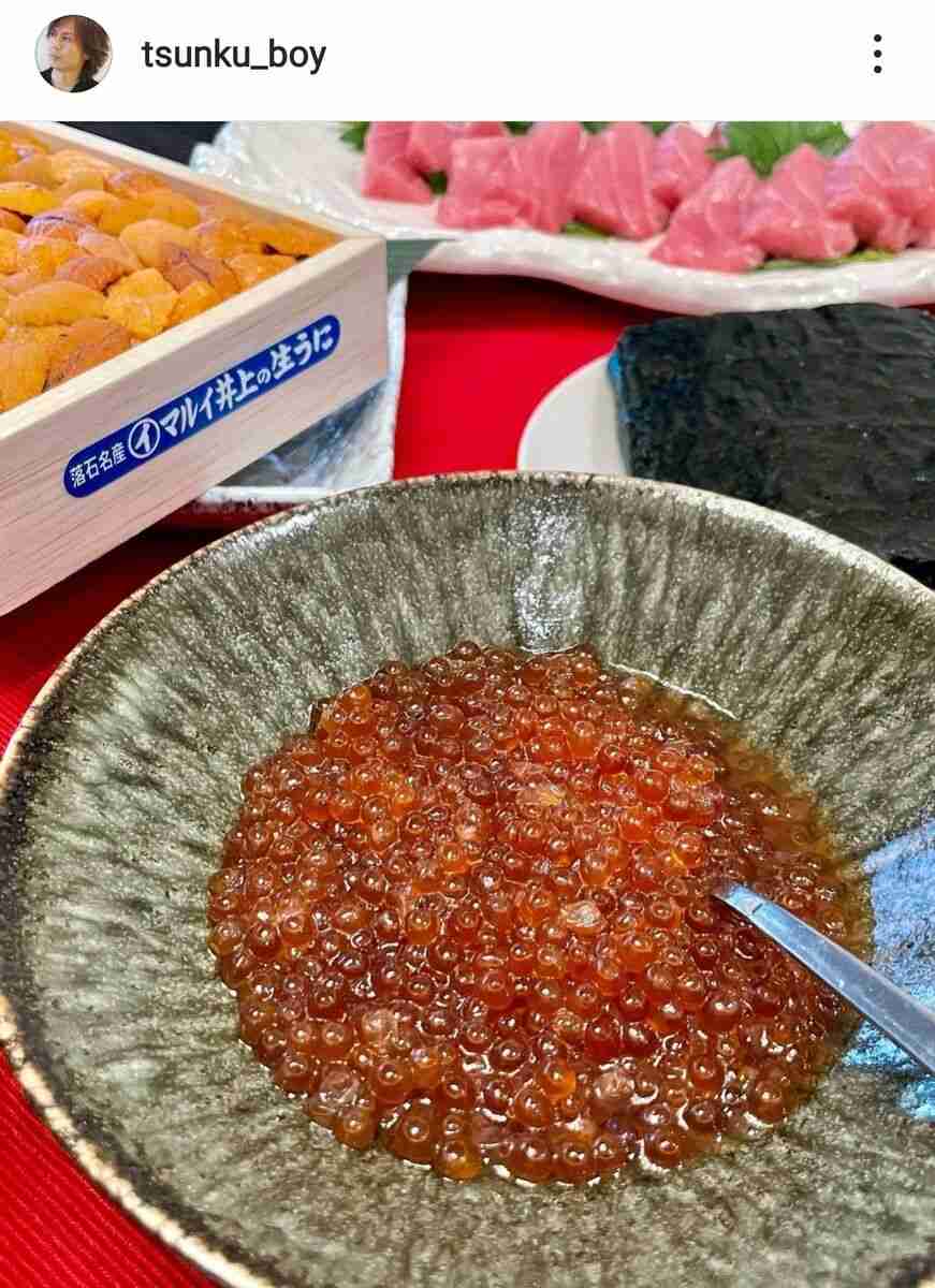 「超物価高のハワイ」在住のつんく♂、日本で高級食材を大量買いしハワイへ持ち込み