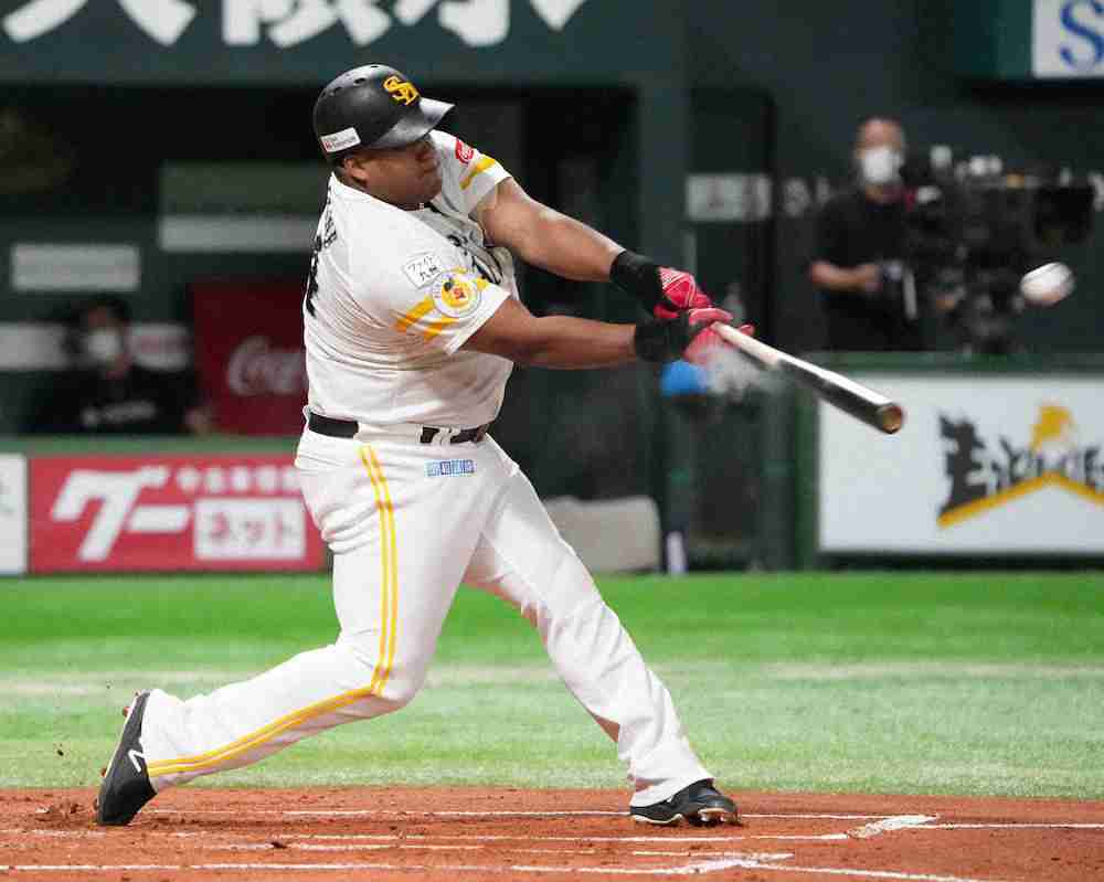 8月のソフトバンクを太く支えた「親方」デスパイネ（スポニチアネックス） - Yahoo!ニュース
