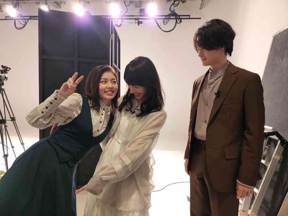 小芝風花、清原果耶と共演！「霊媒探偵・城塚翡翠」で“霊媒探偵”のアシスタントに