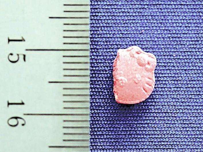 人気キャラクターを模した錠剤、実は覚醒剤…容疑の男「やばいものと思っていたが」 : 読売新聞オンライン