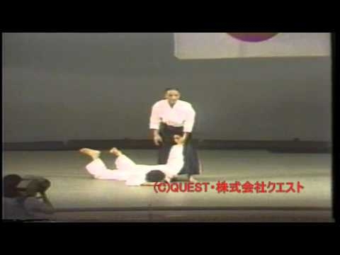 塩田剛三/合気道養神館 - YouTube