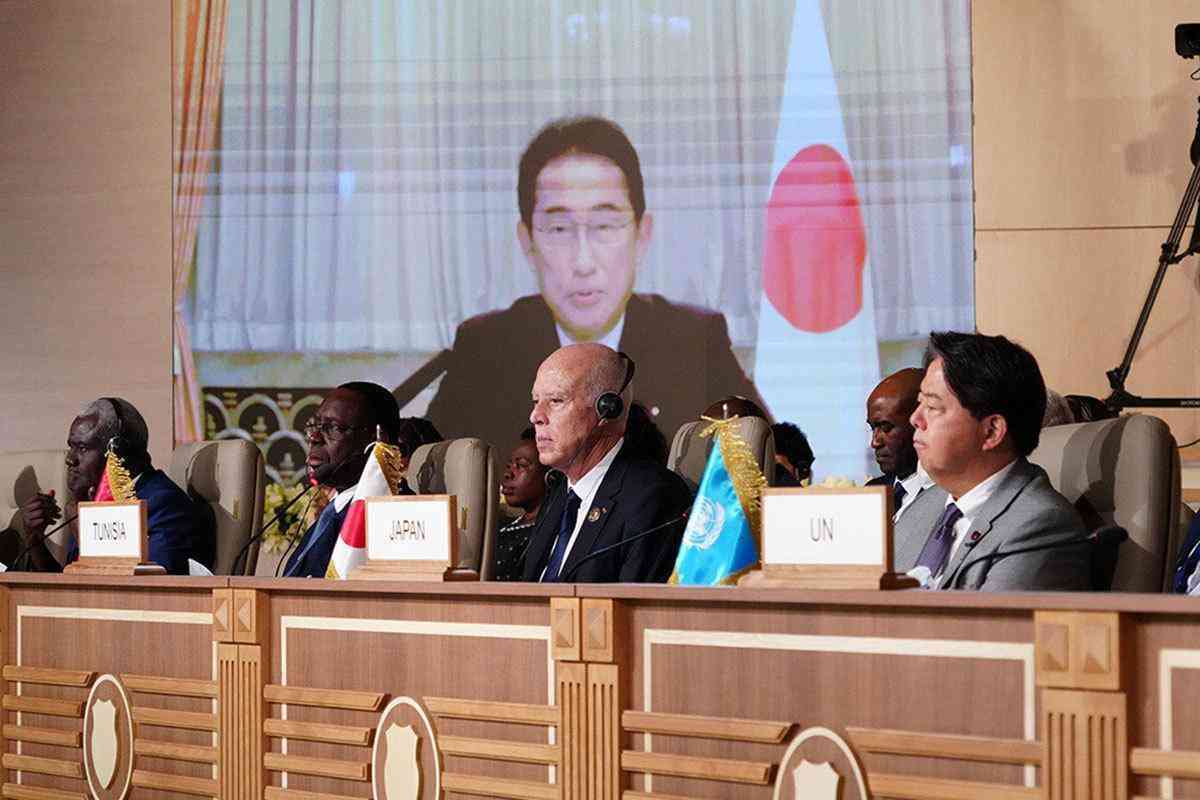 岸田首相、インド5兆円に次いでアフリカに4兆円…SNSで広がる怨嗟の声「まずは日本人を救ってくれ！」（SmartFLASH） - Yahoo!ニュース