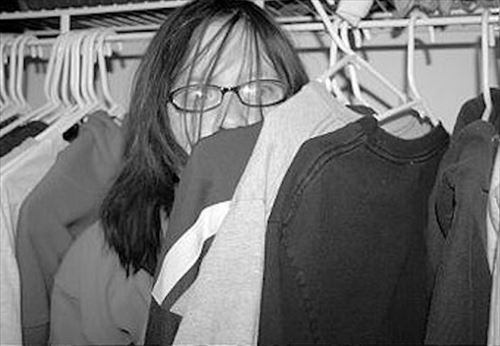 ひそかに他人の家で暮らしていた怖すぎる人達(6人) | ailovei