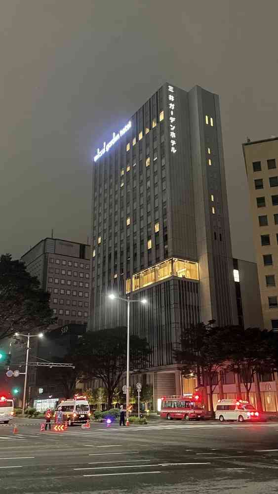 深夜の高層ホテルで揺れ、宿泊客が全員避難　仙台の中心部（河北新報） - Yahoo!ニュース