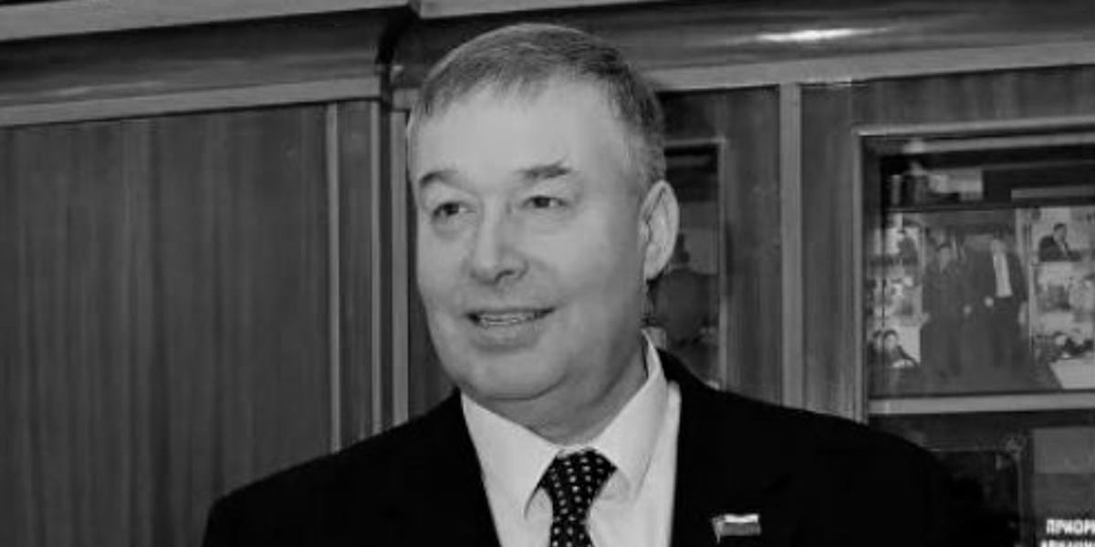 Another Kremlin Ally Dies, Reportedly From Falling Down Stairs