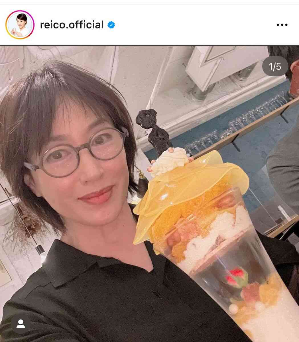 高島礼子が札幌でブームの「夜パフェ」を東京で満喫　「調子に乗ってスイーツ三昧です」