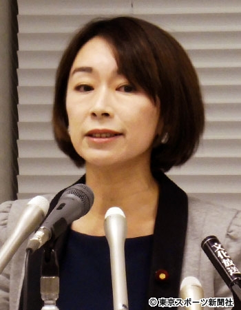 ガソリン代の次はコーヒー代…山尾氏またも疑惑の支出 | 東スポの政治に関するニュースを掲載