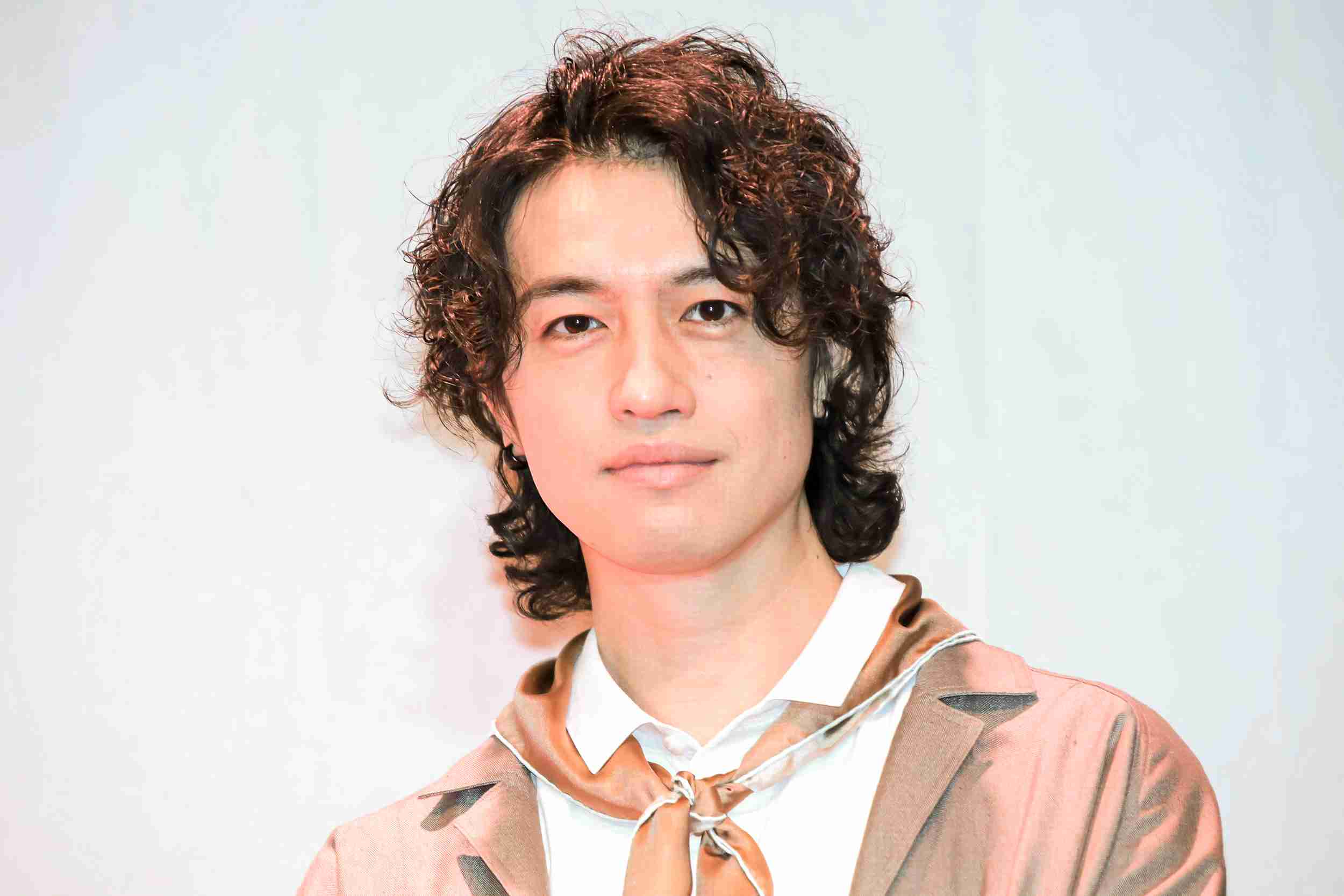斎藤工、最近の“脱毛ブーム”へのモヤモヤを吐露　「いつか来い！　ムダ毛ブーム」 – fumumu