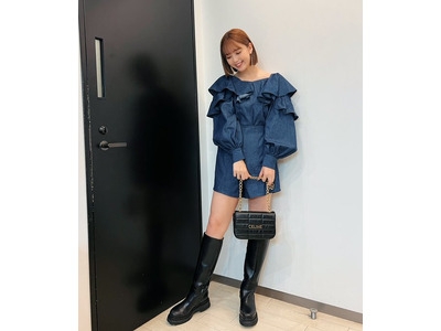 藤田ニコル、秋の私服ショット公開　セリーヌの新作バッグたまらん　「めちゃかわいいね」とファン歓喜