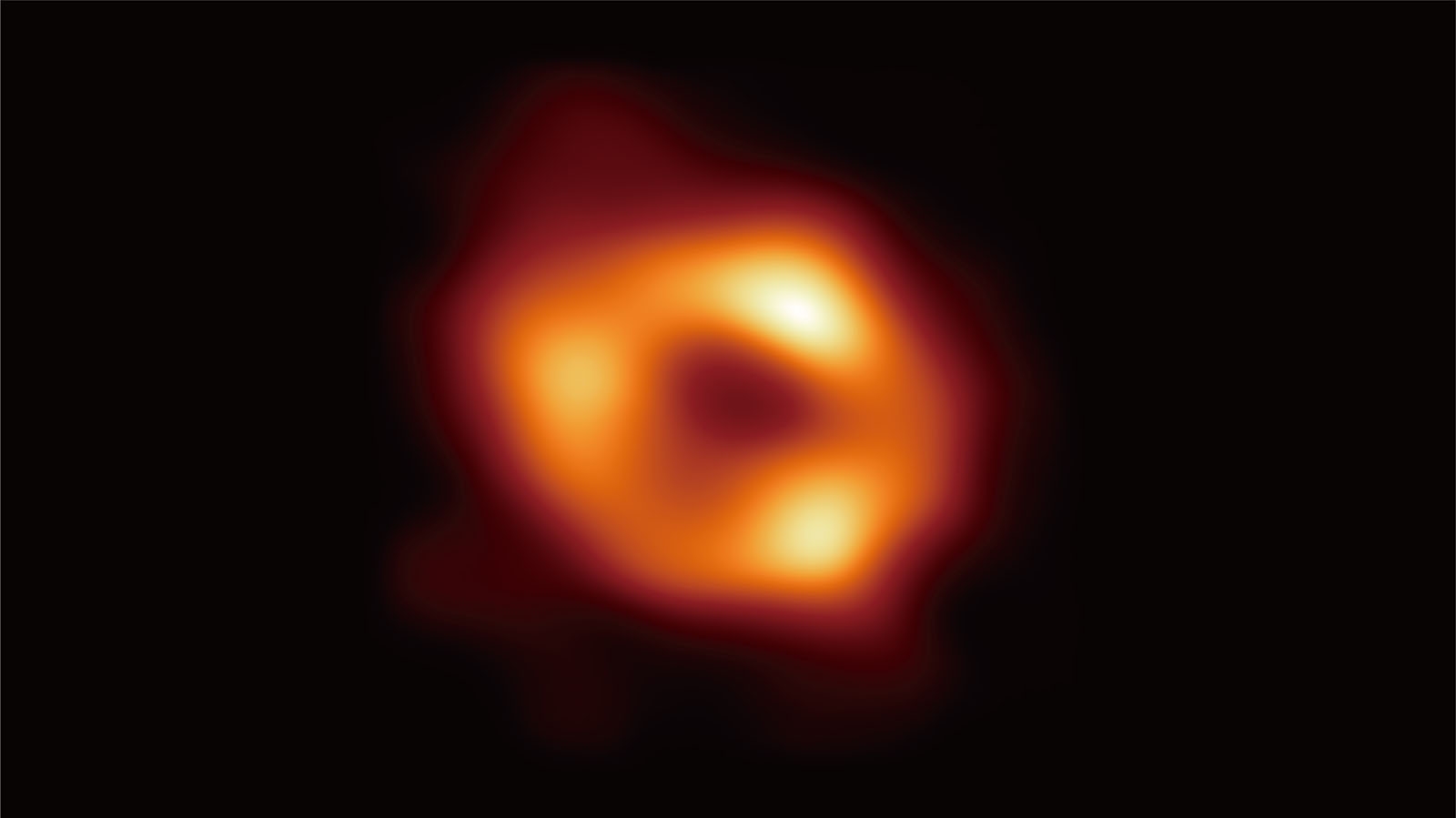 天の川銀河中心のブラックホールの撮影に初めて成功 | 国立天文台(NAOJ)