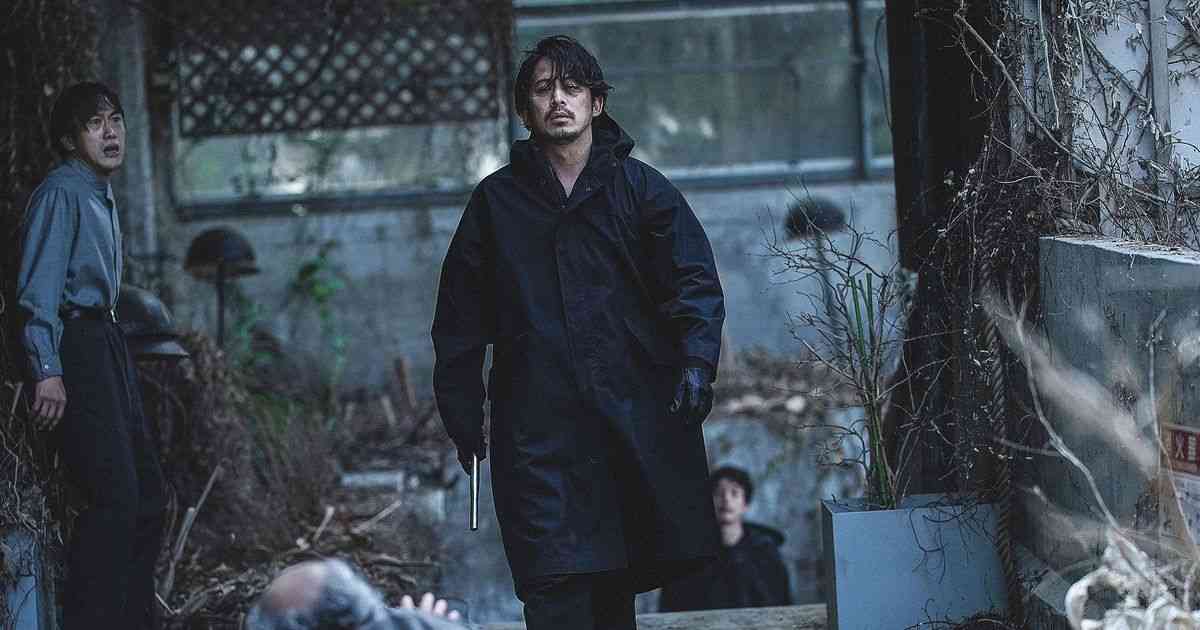 岡田准一が振り付けた鮮烈アクション！『ヘルドッグス』特別映像公開｜シネマトゥデイ