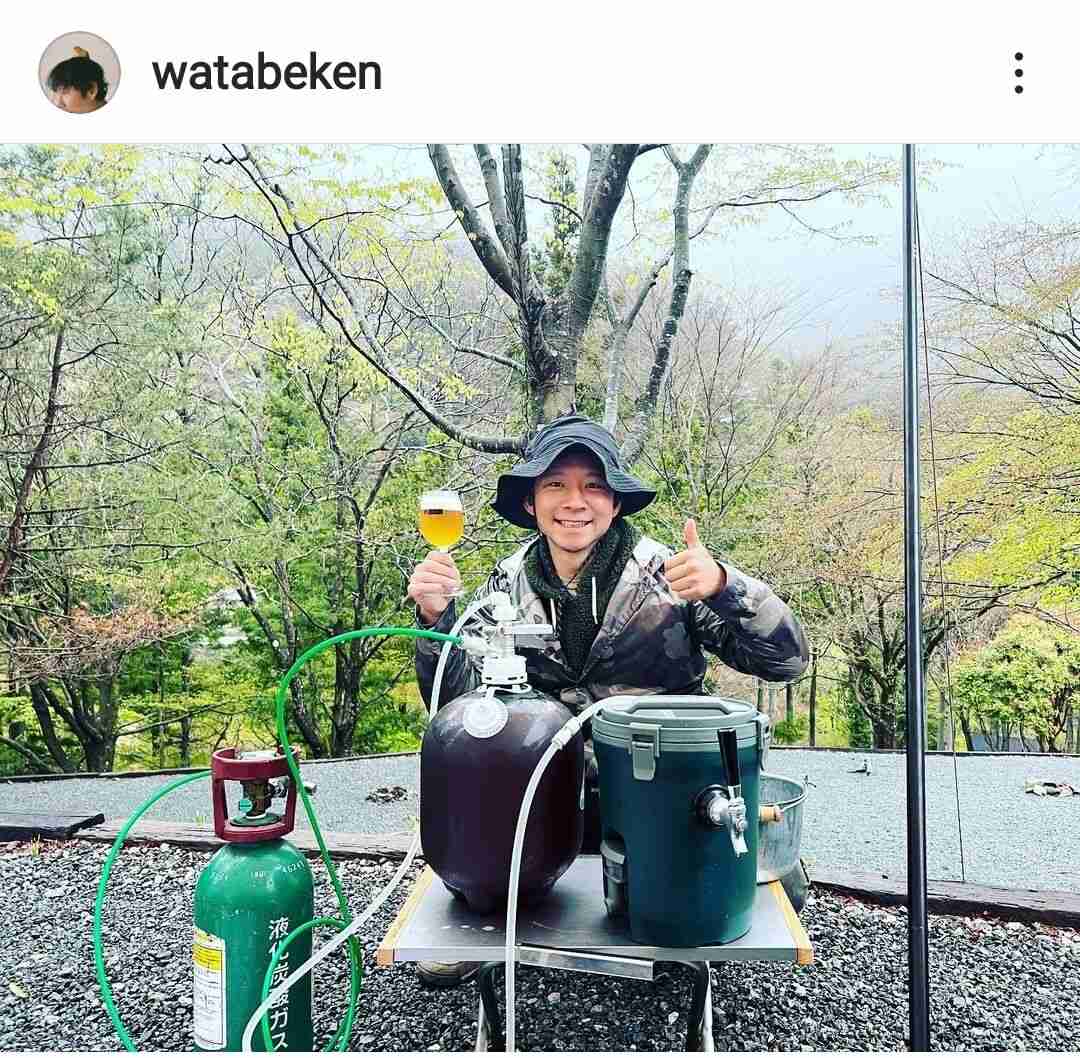 渡部建「夏の思い出」ビール片手にゴキゲンの最新ショット！不倫騒動から今年２月に１年７か月ぶり復帰 : スポーツ報知