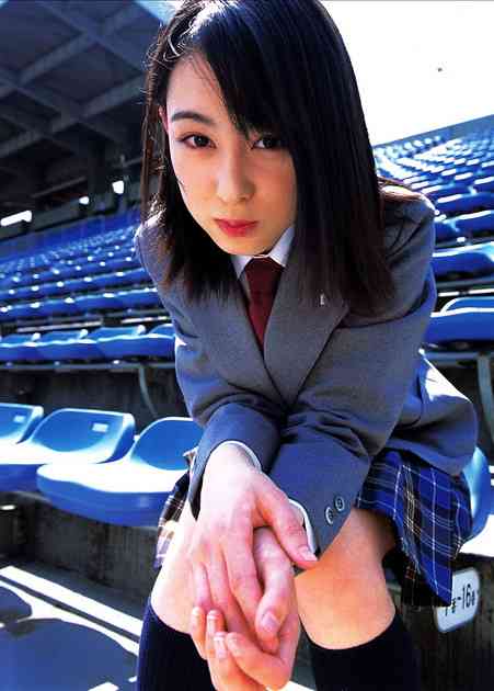 “オシリーナ”秋山莉奈、第3子出産を報告「毎日子供達から沢山の愛をもらっています」