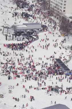 外国人客激減の北海道ニセコで高級ホテルが続々オープン…土地を買い占めた人物は？