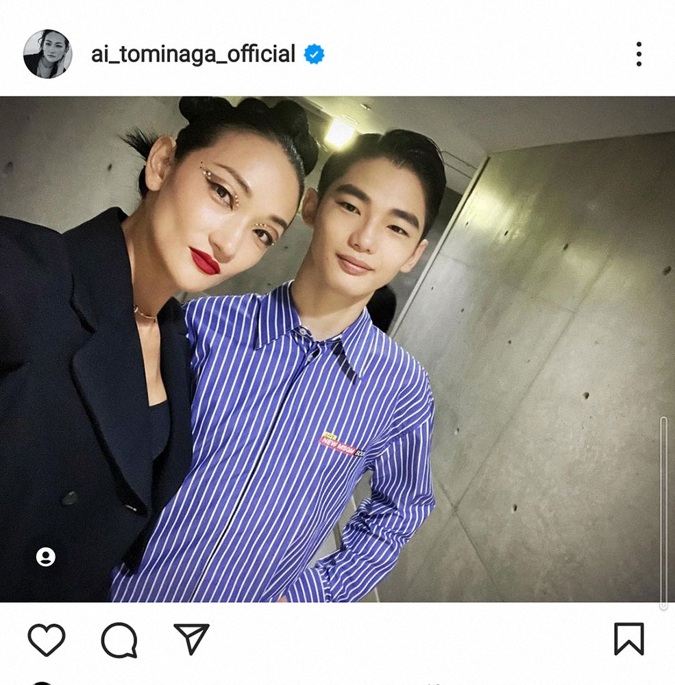 冨永愛　長男・章胤とトークイベント共演　緊張する愛息子の姿に“母の顔”で笑顔も― スポニチ Sponichi Annex 芸能