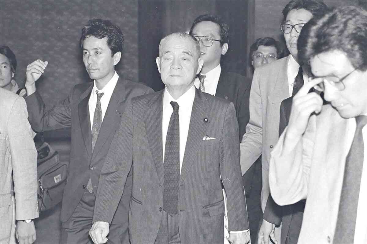 統一協会「文鮮明」を無理やり入国させた金丸信の大罪　今なら政権が吹っ飛ぶ大スキャンダル（デイリー新潮） - Yahoo!ニュース