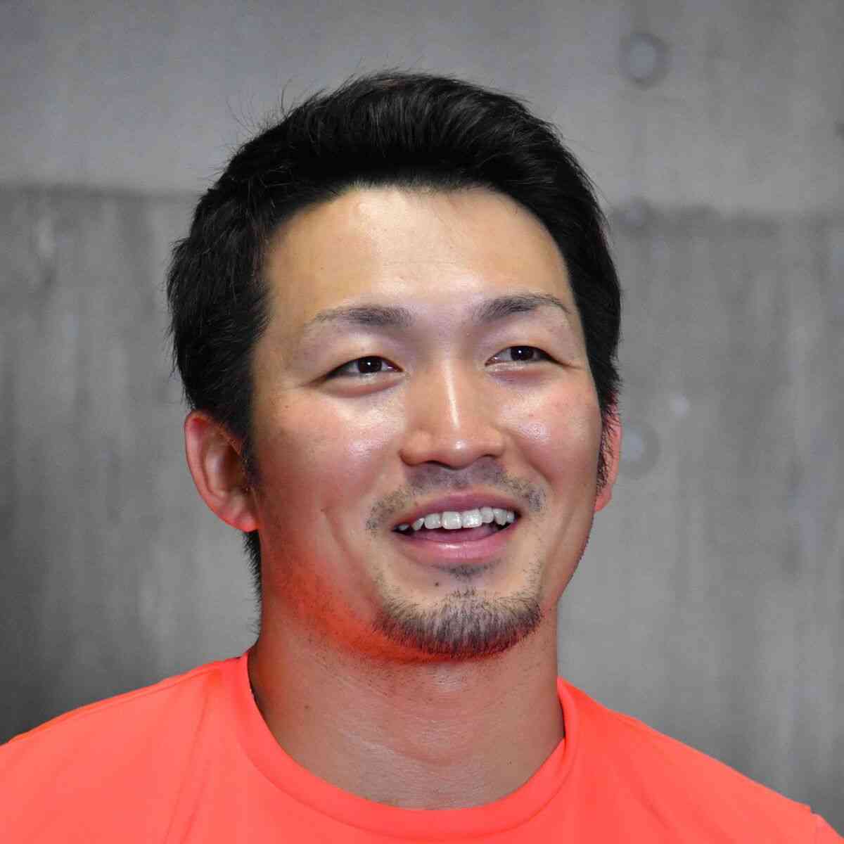 鈴木誠也が産休制度「父親リスト」入り　妻は新体操元日本代表の畠山愛理　すでに日本に帰国 : スポーツ報知