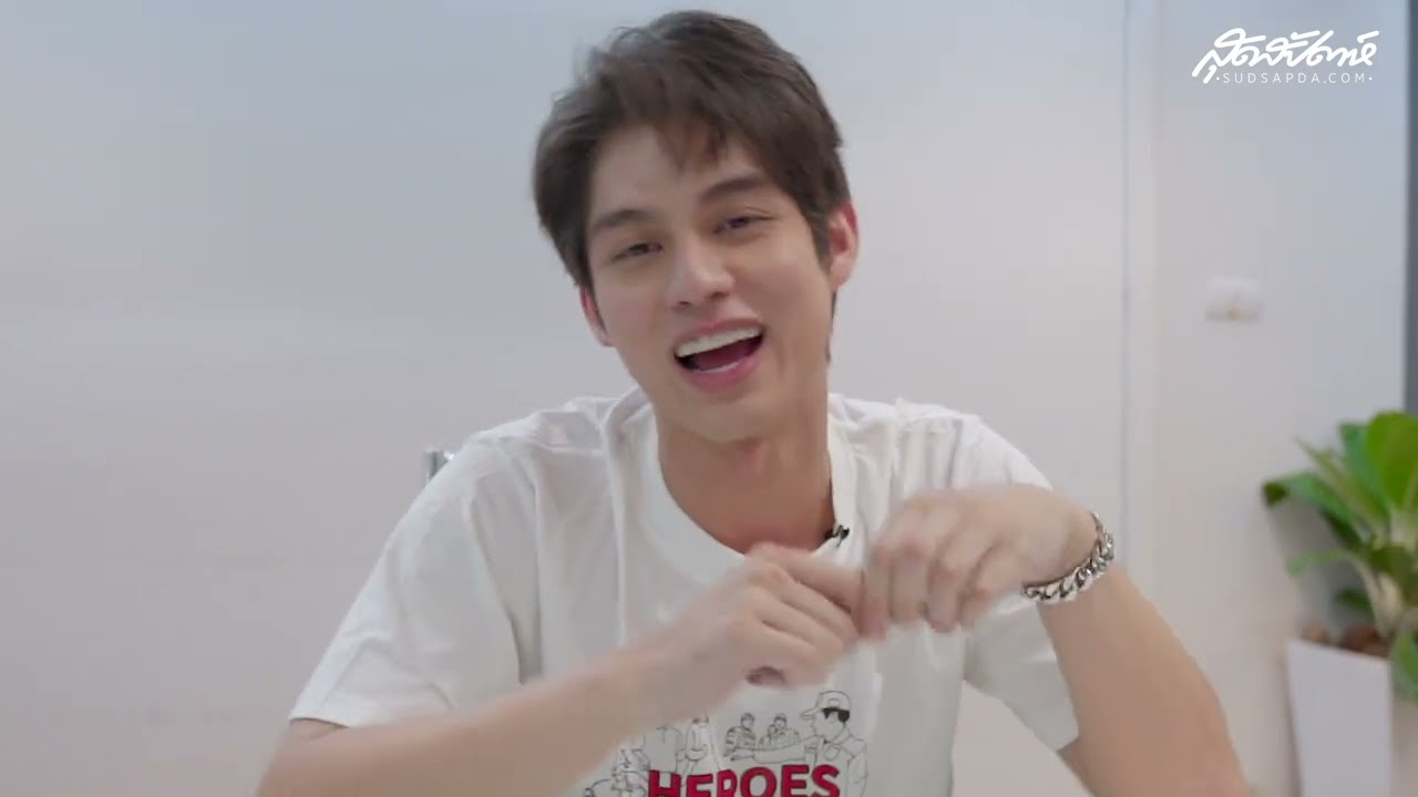 ไบร์ท วชิรวิชญ์ ชวนประมูลเสื้อคนหล่อขอทำดี - YouTube