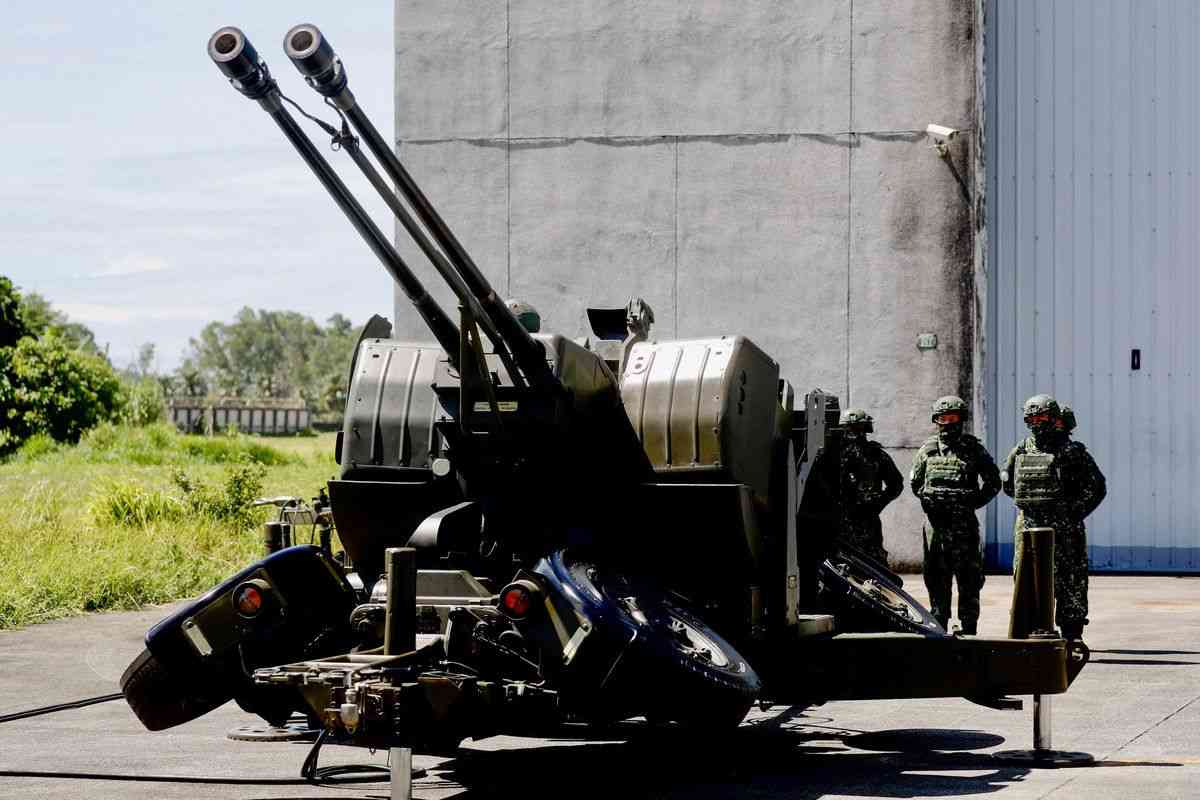 台湾軍、無人機を初めて撃墜　所属不明、離島に飛来：時事ドットコム